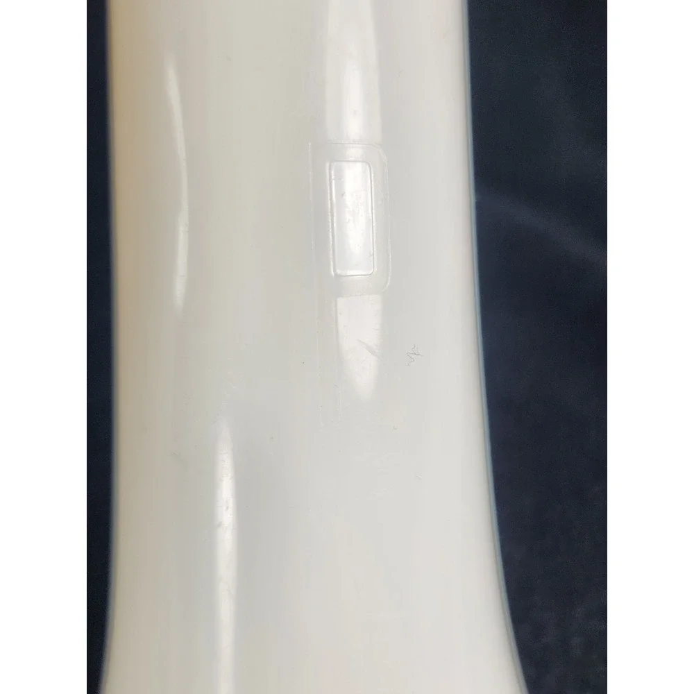 Tupperware Hourglass Salt Pepper  Shaker Set White 718  Vintage 6in.